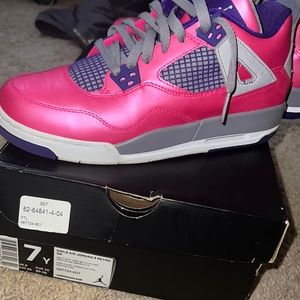Retro Jordan 4